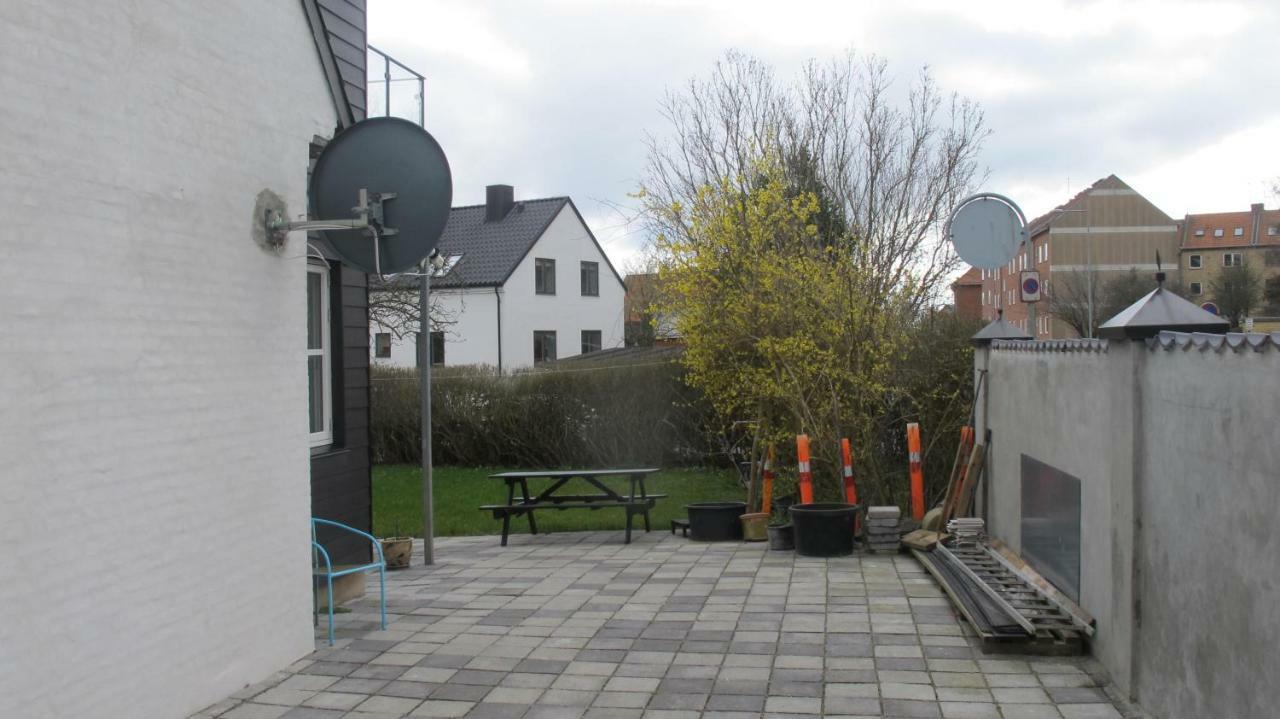 אורהוס Guesthouse Sharon Apartments מראה חיצוני תמונה