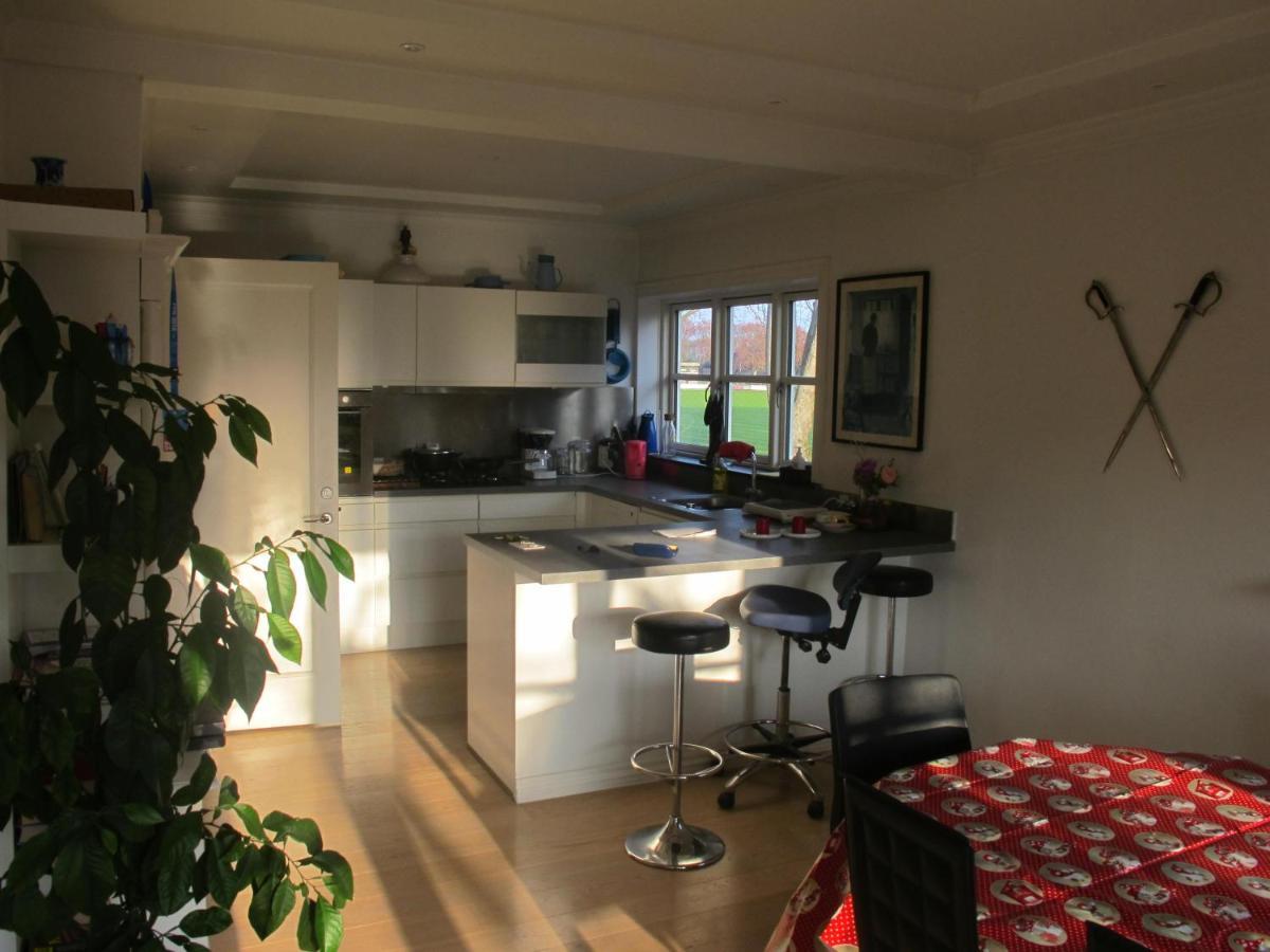 אורהוס Guesthouse Sharon Apartments מראה חיצוני תמונה