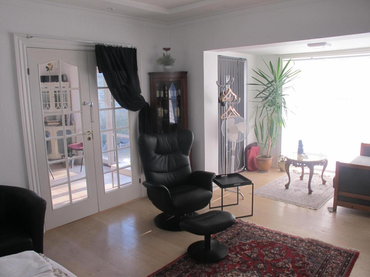 אורהוס Guesthouse Sharon Apartments מראה חיצוני תמונה