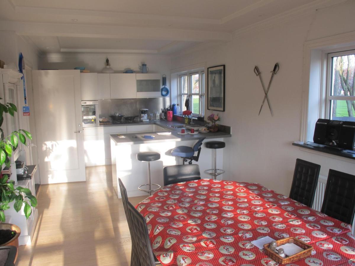 אורהוס Guesthouse Sharon Apartments מראה חיצוני תמונה